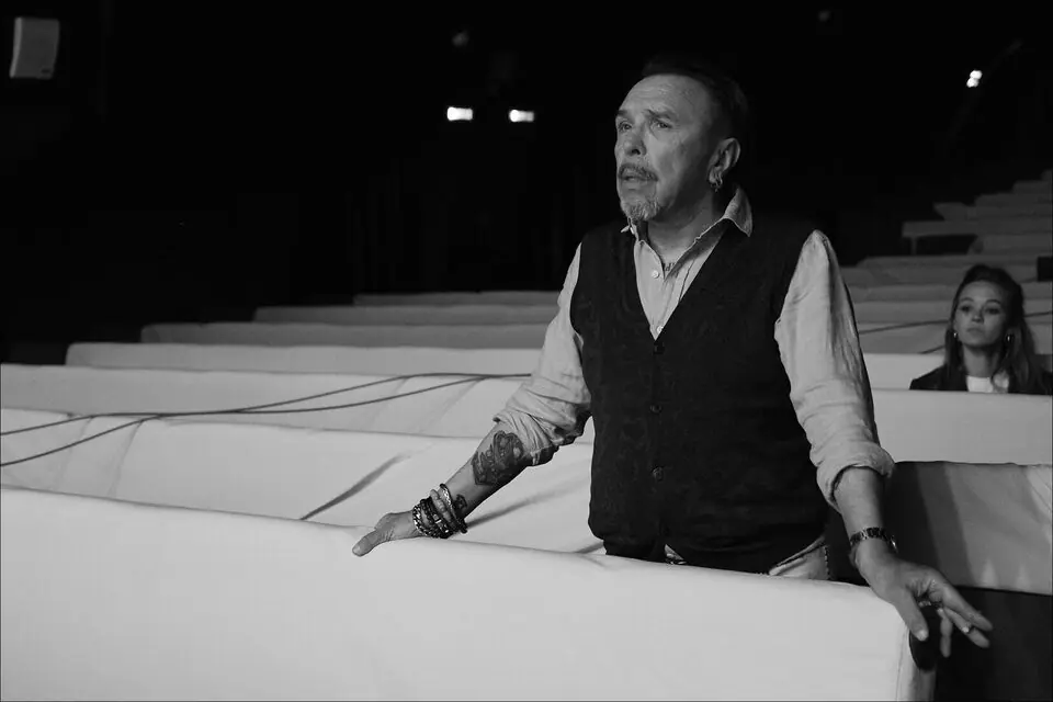 Афиша «ОТКРЫТО БРОНИРОВАНИЕ БИЛЕТОВ НА ПРЕМЬЕРУ СПЕКТАКЛЯ ГАРИКА СУКАЧЁВА»