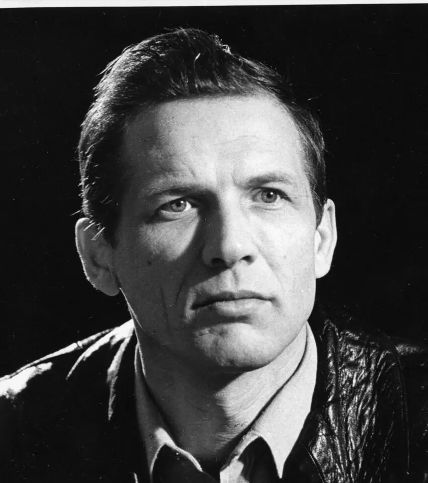 Геннадий Фролов, Артист