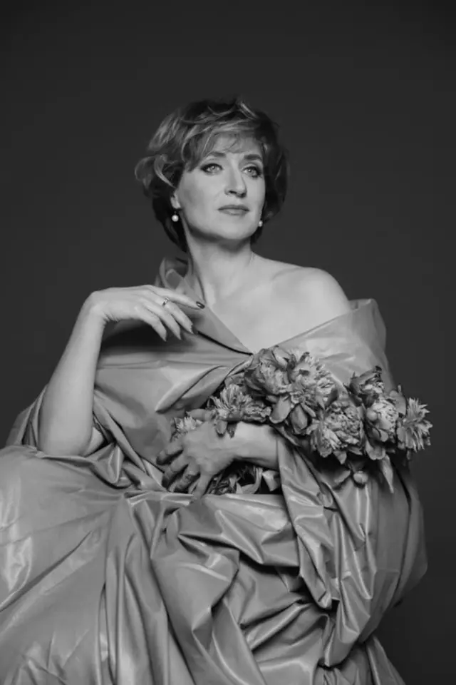 Ирина Окнина, Актриса