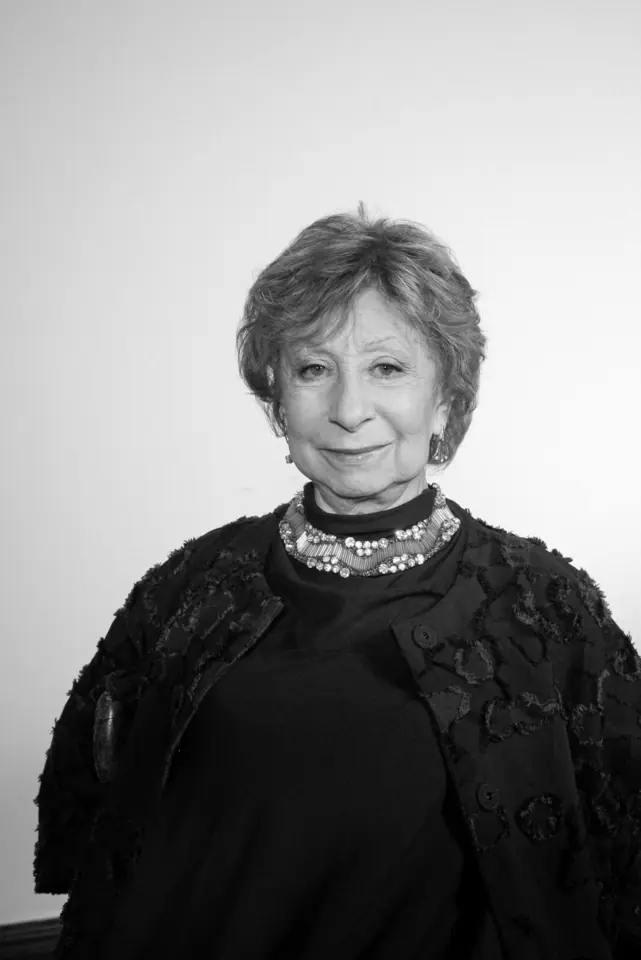 Лия Ахеджакова, Актриса