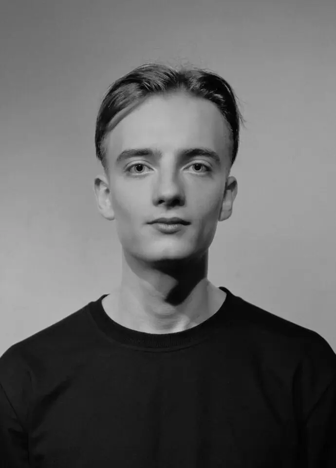 Юрий Курнаков, Артист