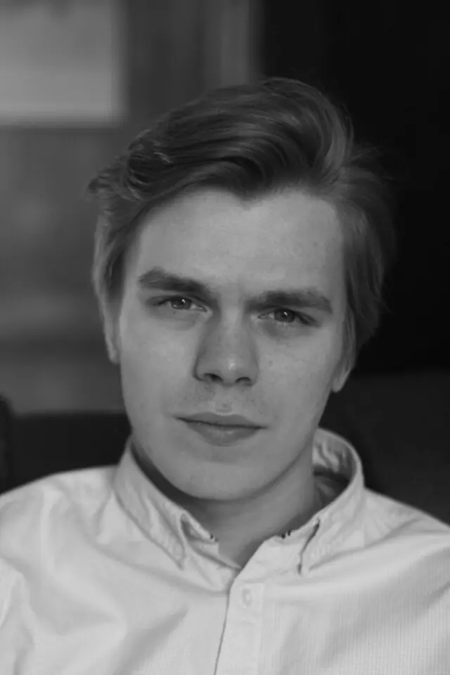 Максим Теняков, Артист