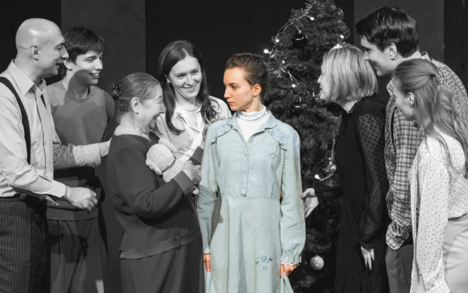 Афиша спектакля «Спешите делать добро»