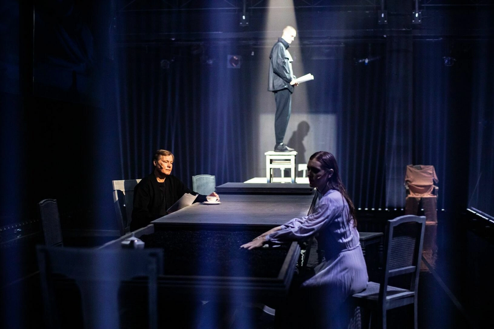 Афиша спектакля «Как растут ананасы»